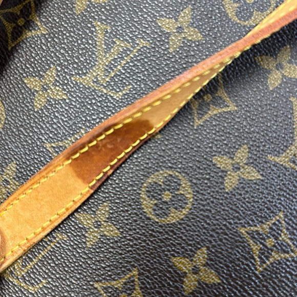 Louis Vuitton LV Monogram Brown Luco Shoulder Bag - Picture 11 of 15